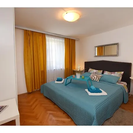 Holiday Novigrad Villa *