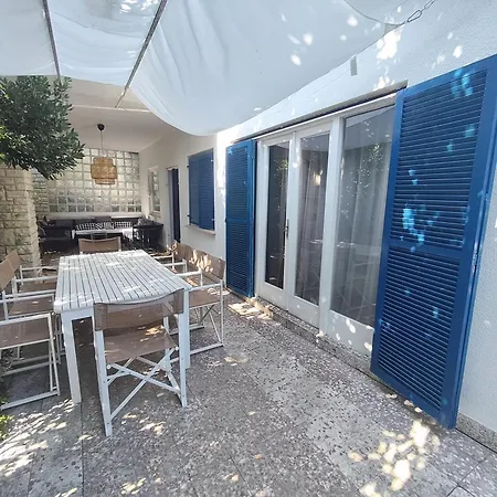 Novigrad Villa